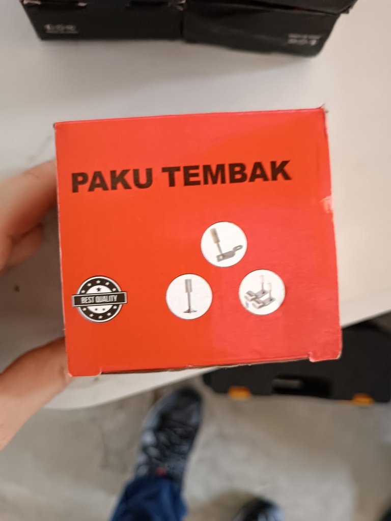 Paku Tembak Nail
